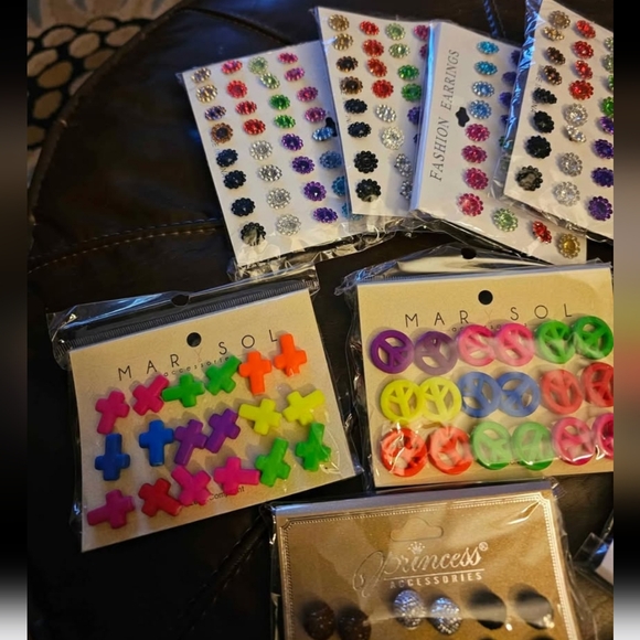 Earrings..NEW approx 109 pairs - Picture 3 of 6